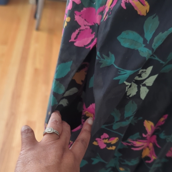 Floral Ruffle Midi Dress - Picture 5 of 8
